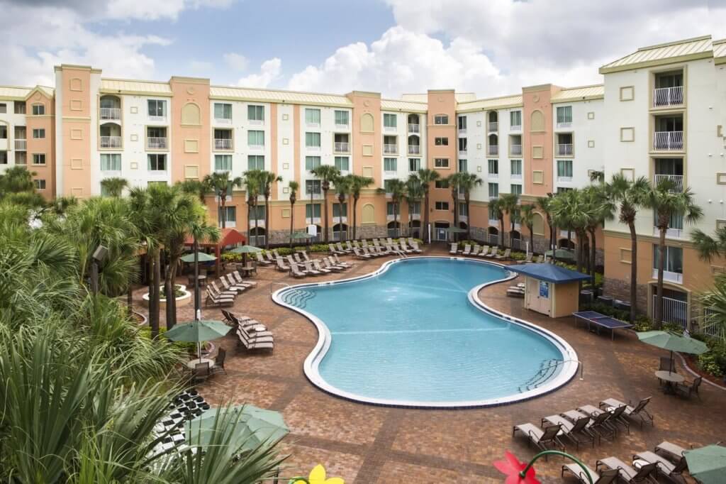 Holiday Inn pool on a Disney non-park day