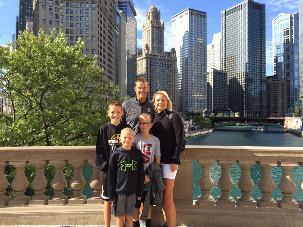 Family travel to Chicago #familytravelblog #travelwithaplan