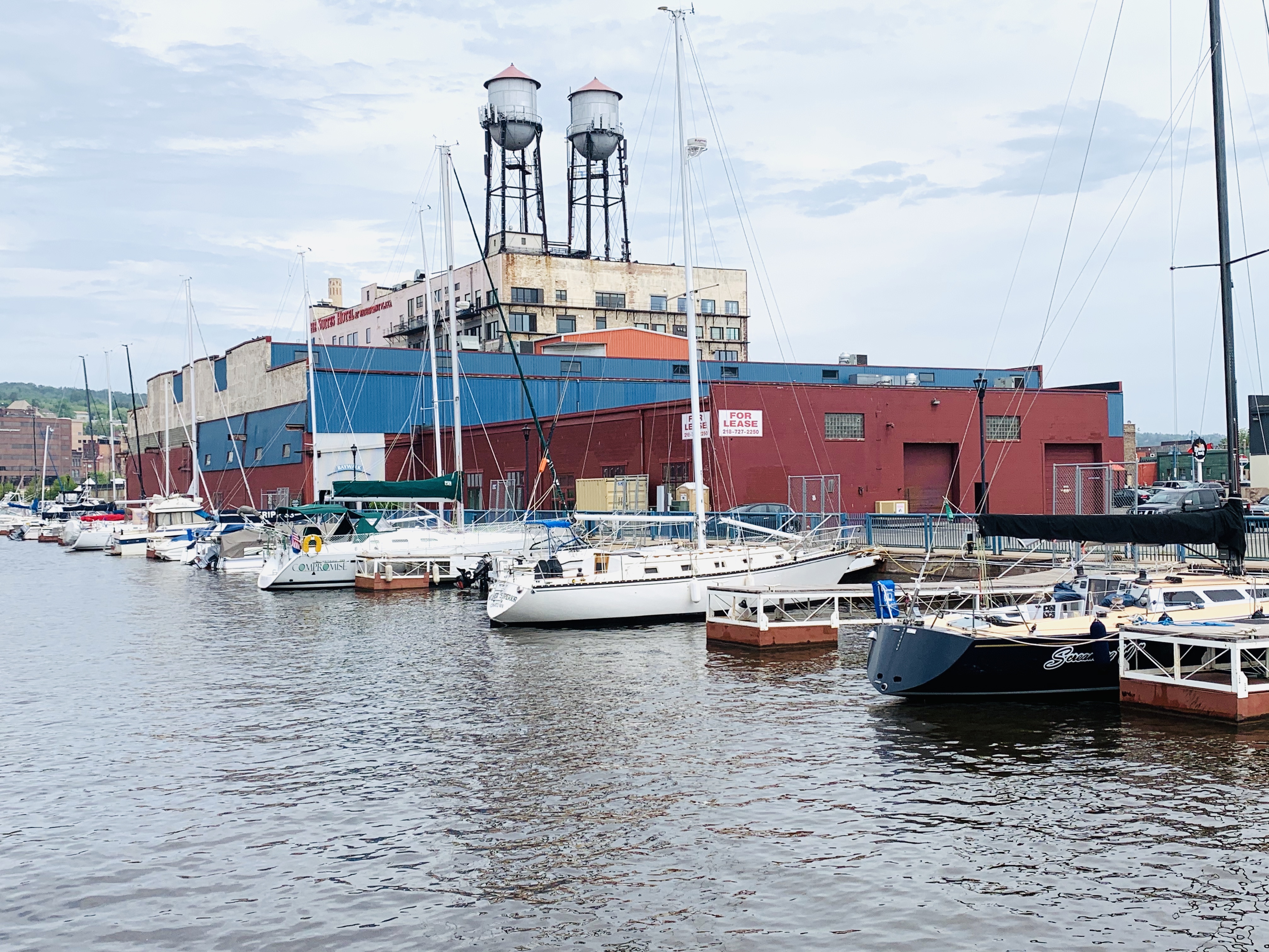 Discover the best Free Things to do in Duluth, MN from Top U.S. family travel blog Travel With A Plan!  Duluth Family Vacation | Free Things to do in Duluth | Duluth Itinerary | Best Things to do in Duluth With Kids #familytravel #freethingstodoinduluth #thingstodoinDuluthMN 