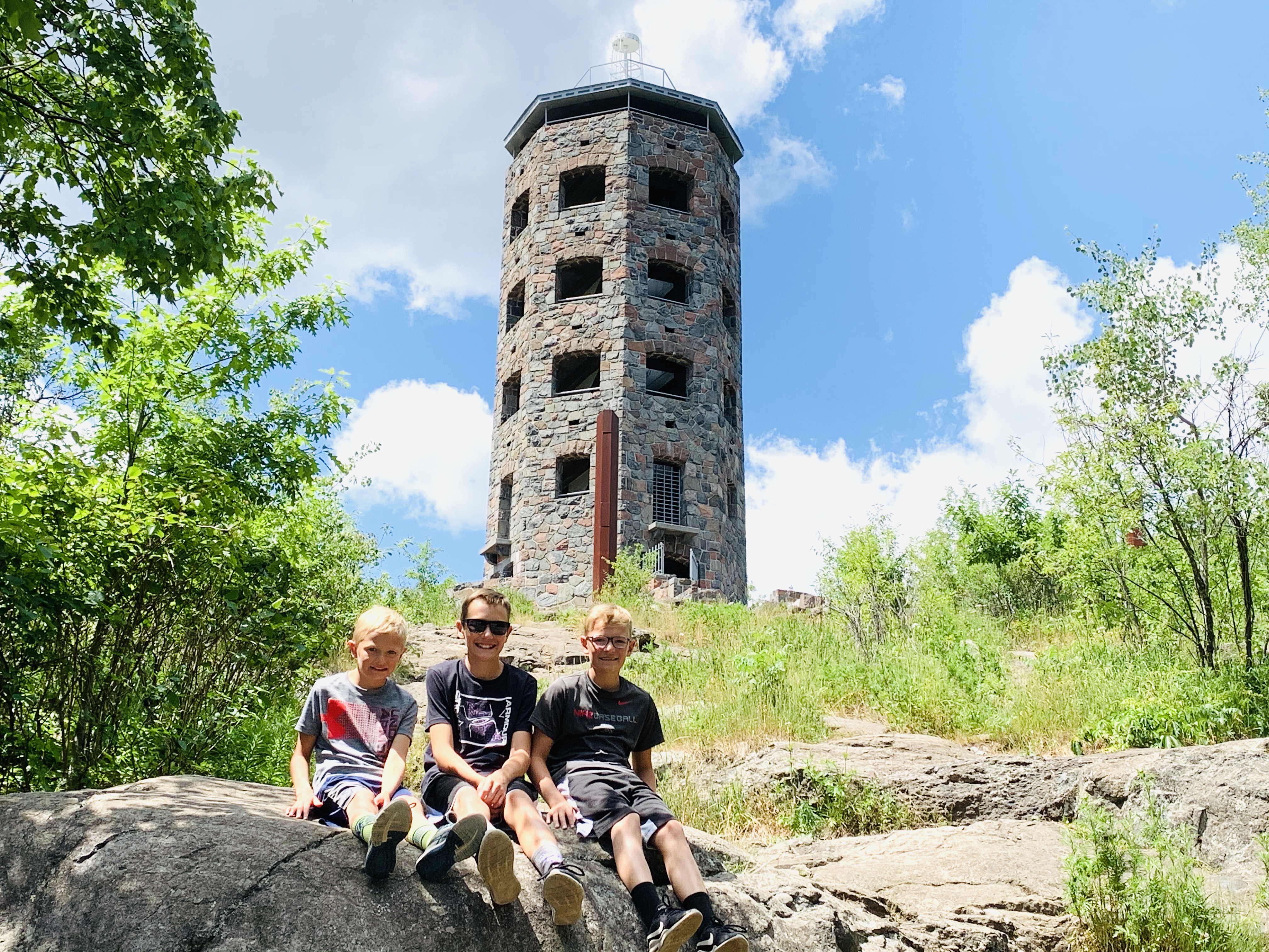 Check out our Duluth Family Vacation itinerary featured by top US family travel blog, Travel with a Plan: Enger Tower