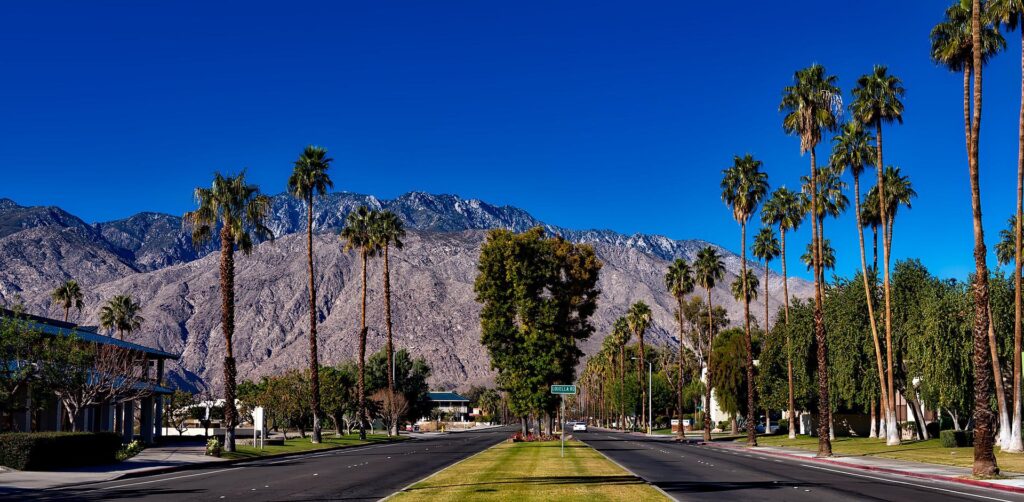 Palm Springs, CA lodging