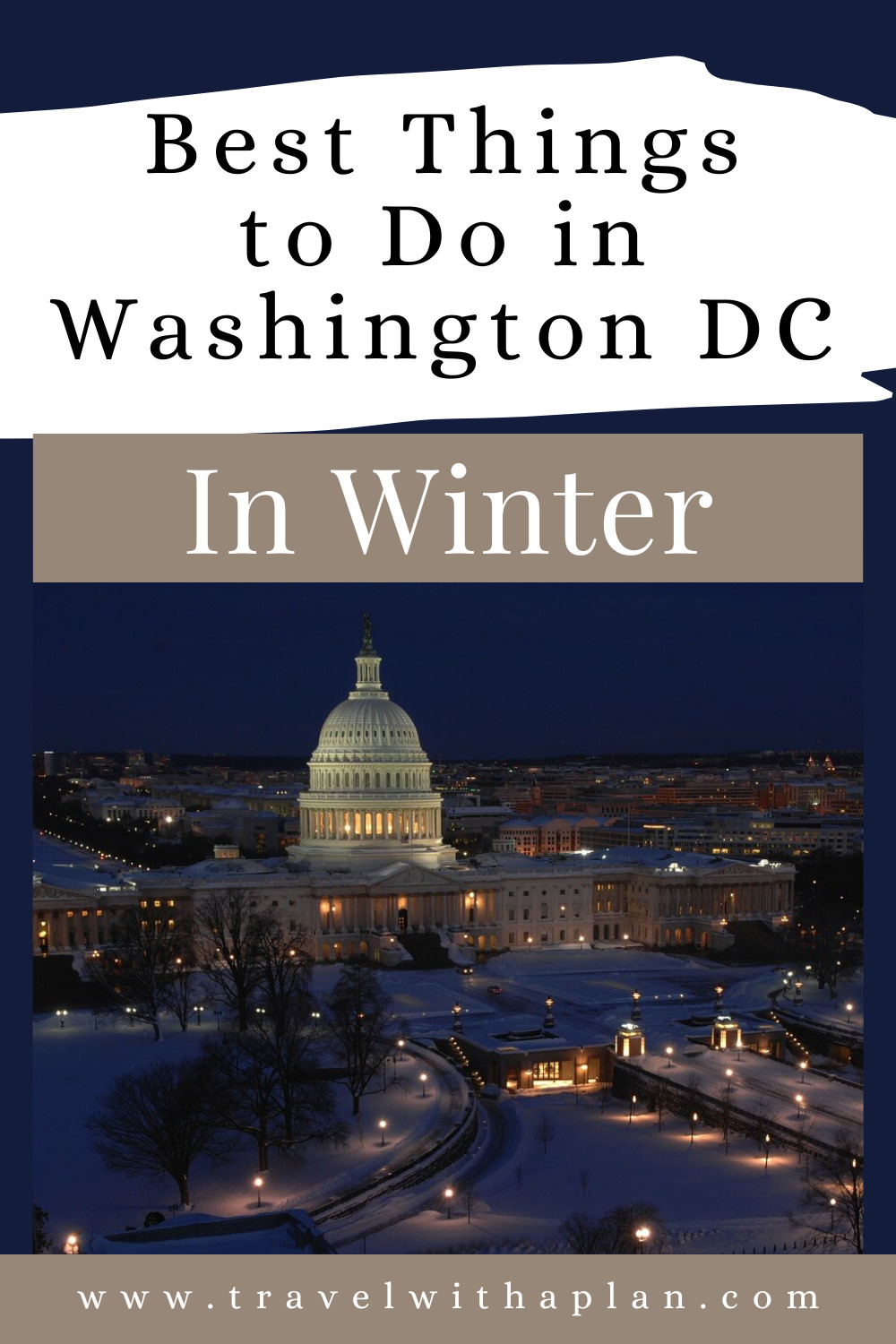 Planning a trip to Washington DC in the winter?  Get our list of the best things to do in Washington DC at Christmas and during the winther months!  #familytravel #wintergetaways