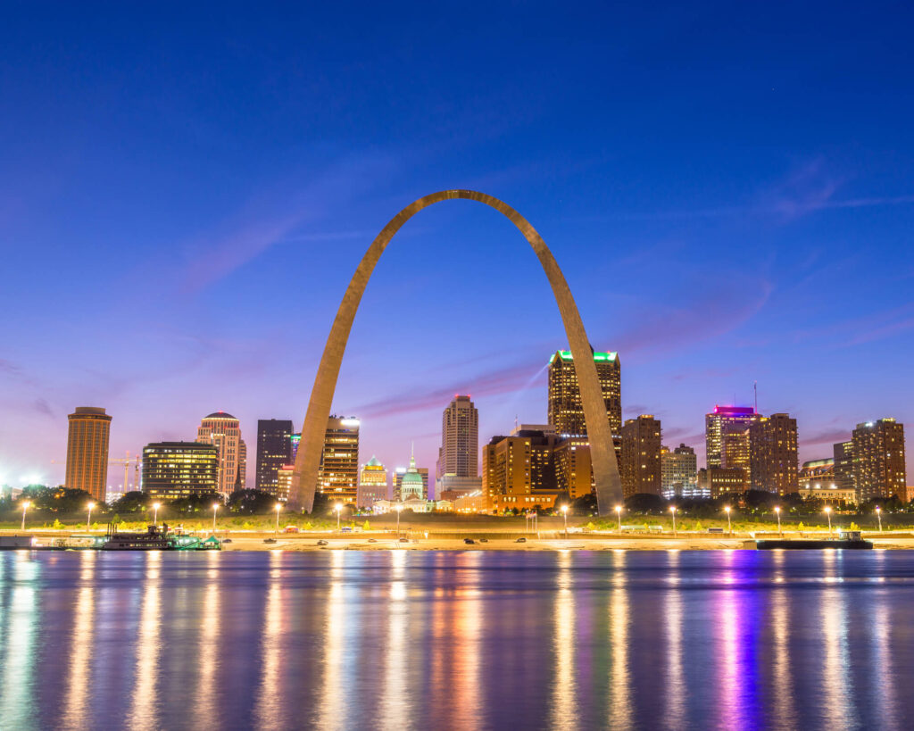 Check out these amazing Midwest family vacations from top U.S. family travel blog, Travel With A Plan!