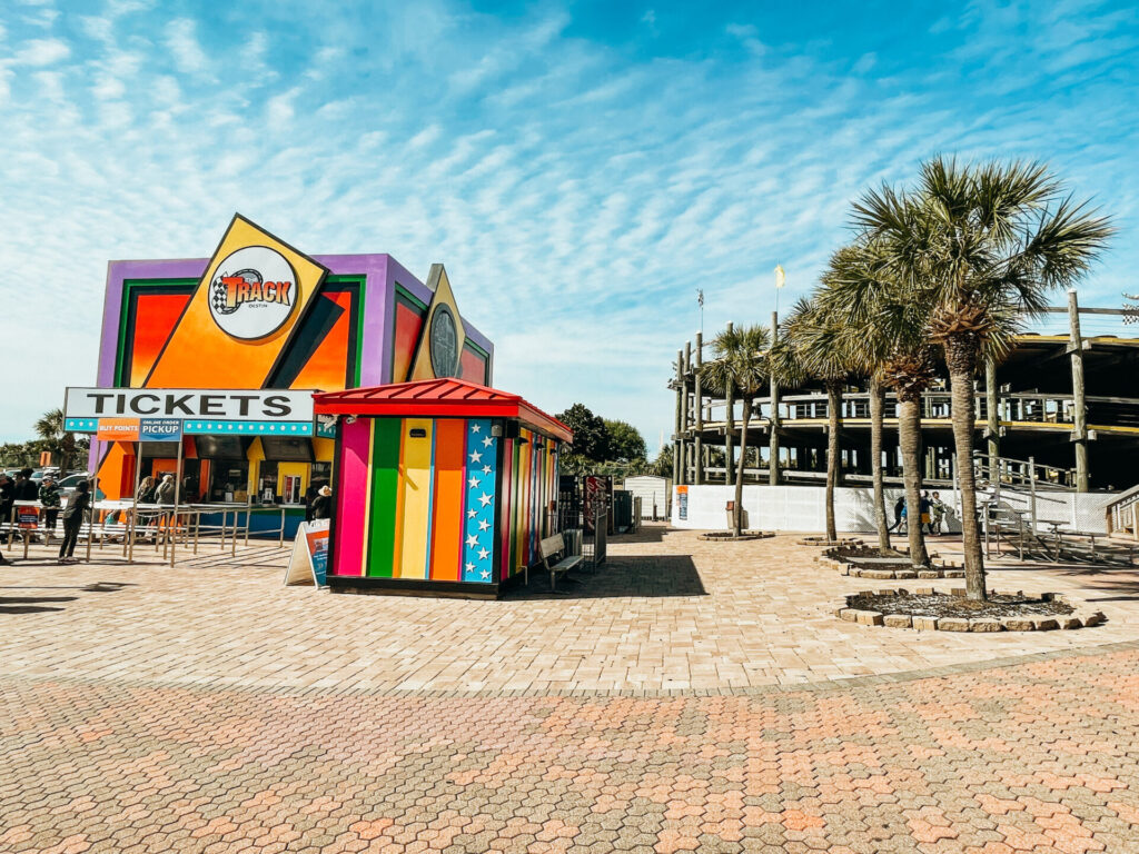 Check out the best things to do in Destin with kid from top US family travel blog, Travel With A Plan!