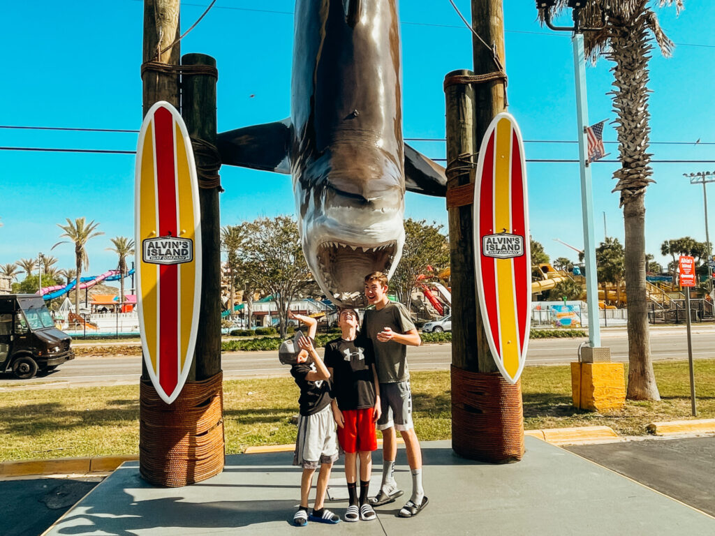 Check out the best things to do in Destin with kid from top US family travel blog, Travel With A Plan!