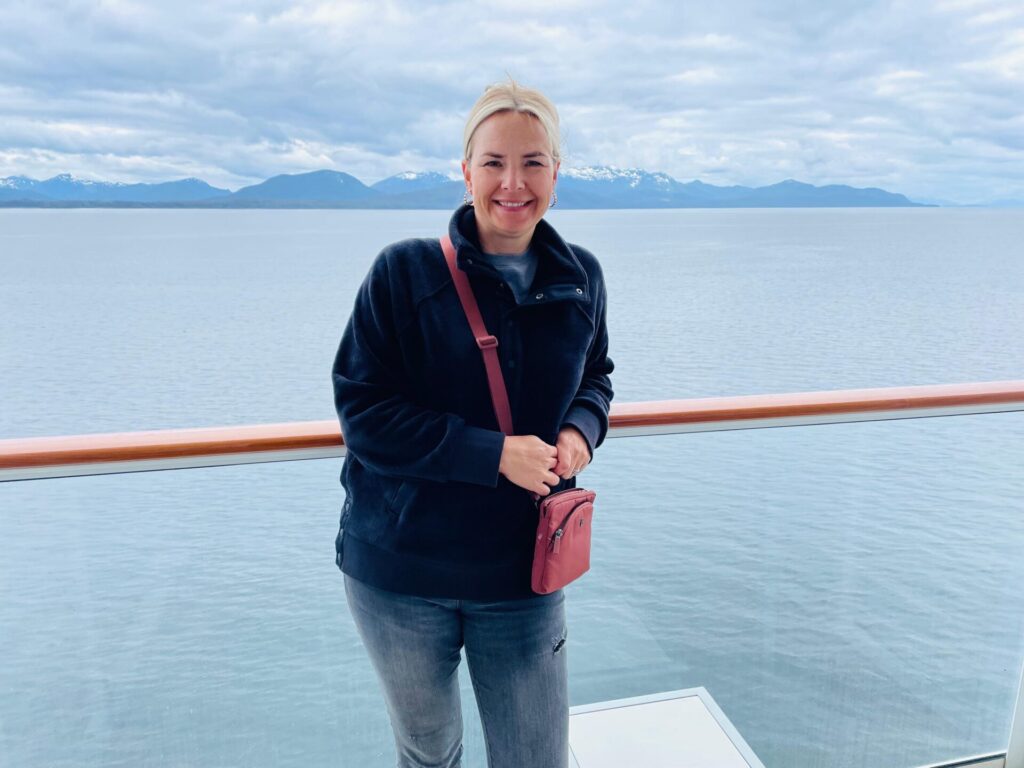 Alaska cruise outfit photo