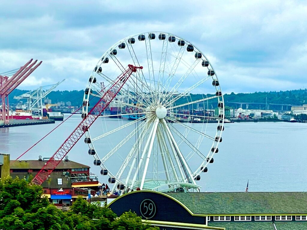24 hours in Seattle - ride the Seattle Great Wheel